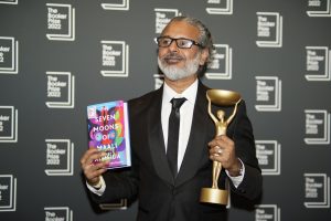 Šri Lankos rašytojas Sh. Karunatilaka pelnė „Booker“ premiją 